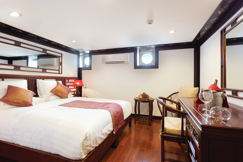 Deluxe Twin Balcony Suite